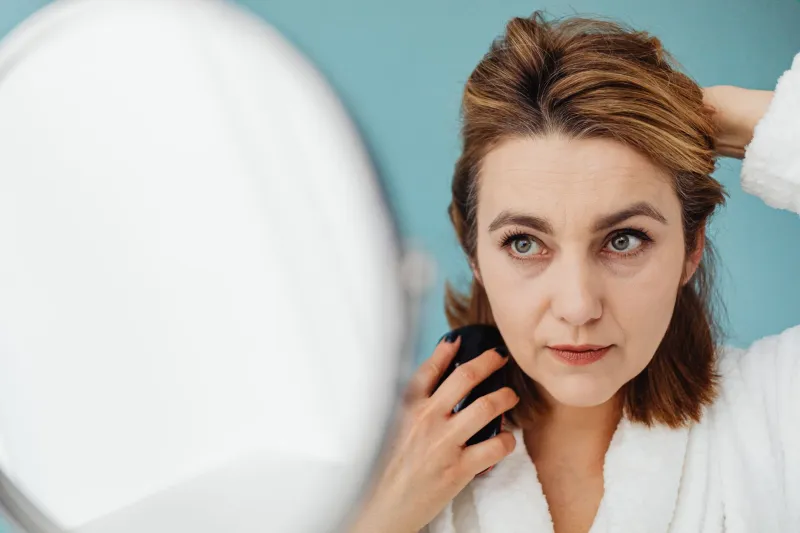 El poder invisible de una buena melena: por qué tu cabello cambia cómo te ves y cómo te sientes
