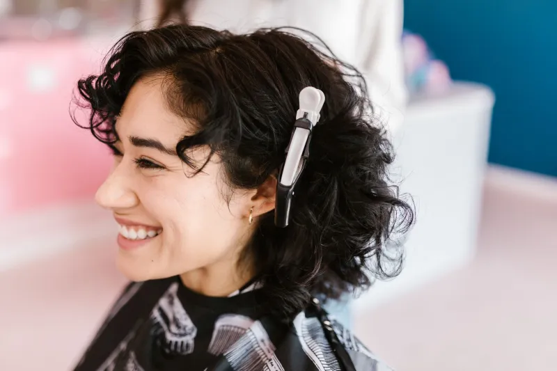 Rizos sin drama: la guía definitiva para lucir tus ondas naturales con estilo
